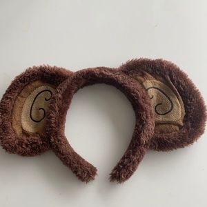 Monkey ears